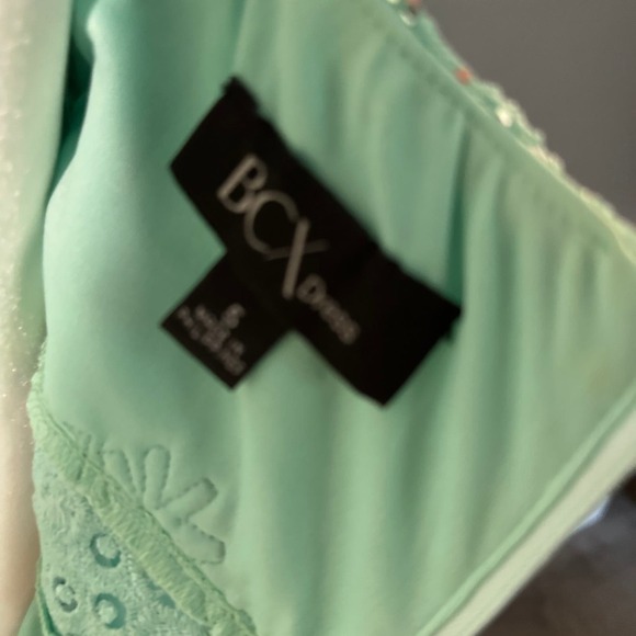 BCX Lace and chiffon Semi Formal Dress Size Small - Picture 7 of 8